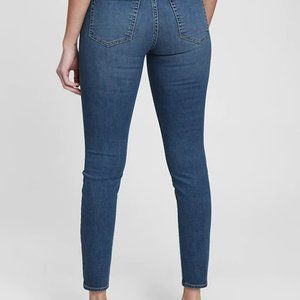 Gap 32R True Skinny Jeans